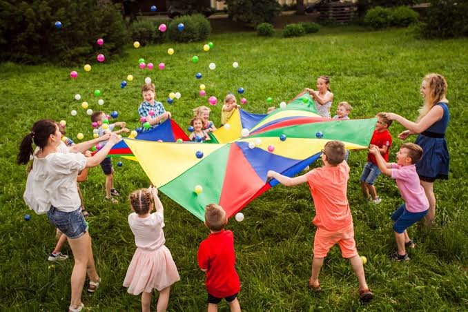 The Power of Outdoor Play: How Nature Benefits Parenting and Child Development